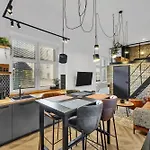 公寓 Designer Loft - Modern & Chic 布拉迪斯拉发