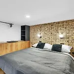 公寓 Designer Loft - Modern & Chic 布拉迪斯拉发
