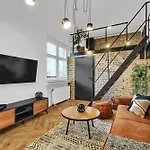 Designer Loft - Modern & Chic 布拉迪斯拉发