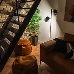 Designer Loft - Modern & Chic 公寓