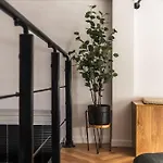 Designer Loft - Modern & Chic