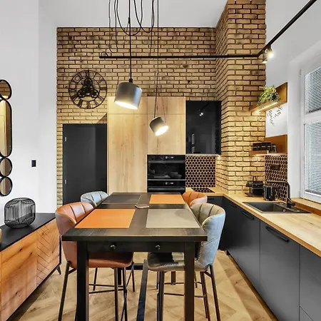 Designer Loft - Modern & Chic Lägenhet