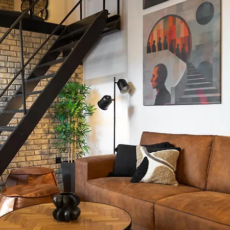 Designer Loft - Modern & Chic Апартаменти