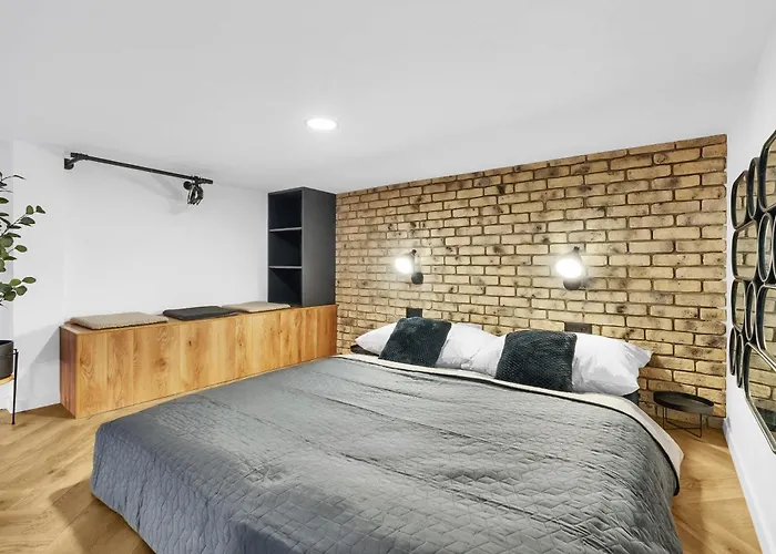 Apartament Designer Loft - Modern & Chic Bratislava