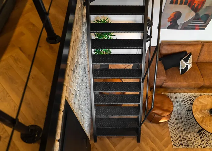 Designer Loft - Modern & Chic Lägenhet