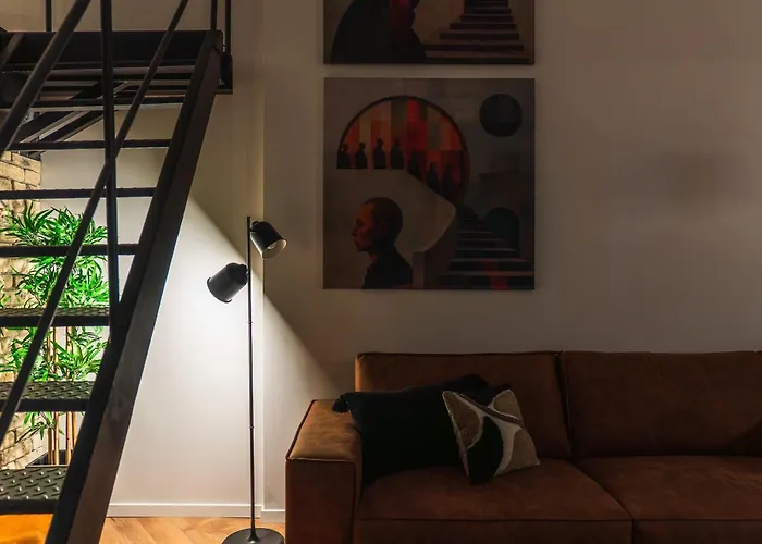 Designer Loft - Modern & Chic Apartament