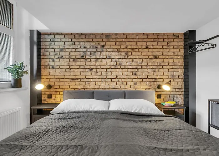 Designer Loft - Modern & Chic *