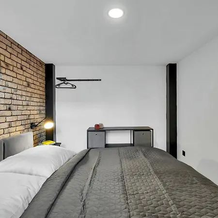 Designer Loft - Modern & Chic Apartment