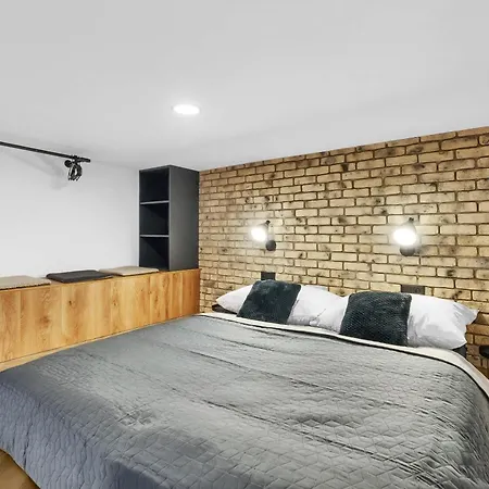 Apartamento Designer Loft - Modern & Chic Bratislava