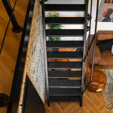 Designer Loft - Modern & Chic Apartamento
